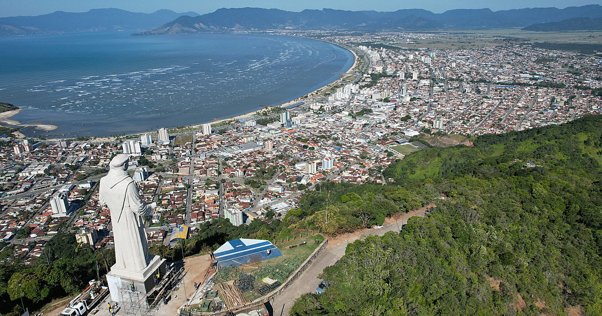 Prefeitura repudia uso de imagem de santo em divulgação da Marcha da Maconha em Caraguatatuba