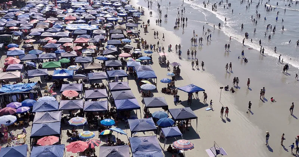 Ubatuba aprova projeto de lei que proíbe barracas e tendas nas praias