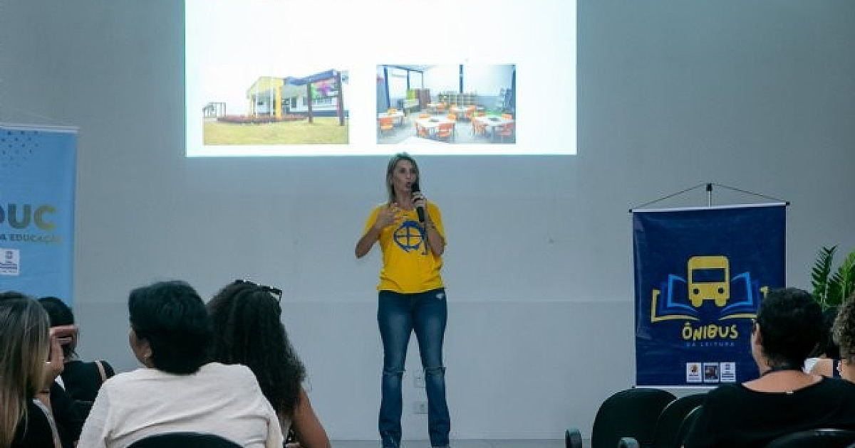 Educação realiza primeiro encontro de 2024 da formação de ‘Contadores de Histórias’