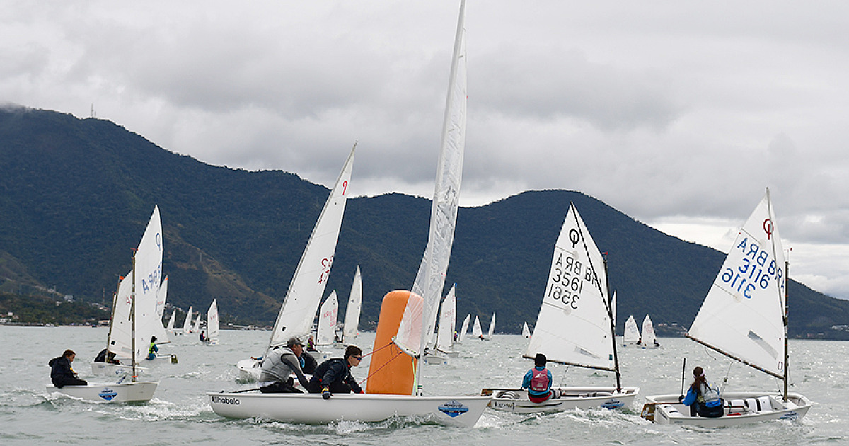 51ª Semana Internacional de Vela de Monotipos de Ilhabela reúne cerca de 200 barcos e centenas de atletas