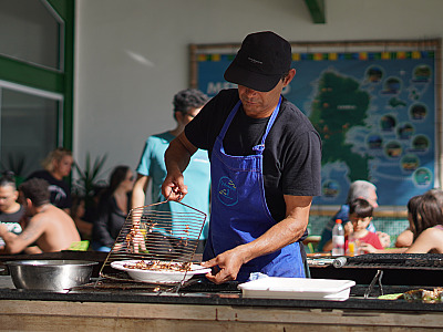 Mais de 90kg foram servidos no primeiro fim de semana da edição especial do 14º Festival da Tainha 2025 em Ilhabela