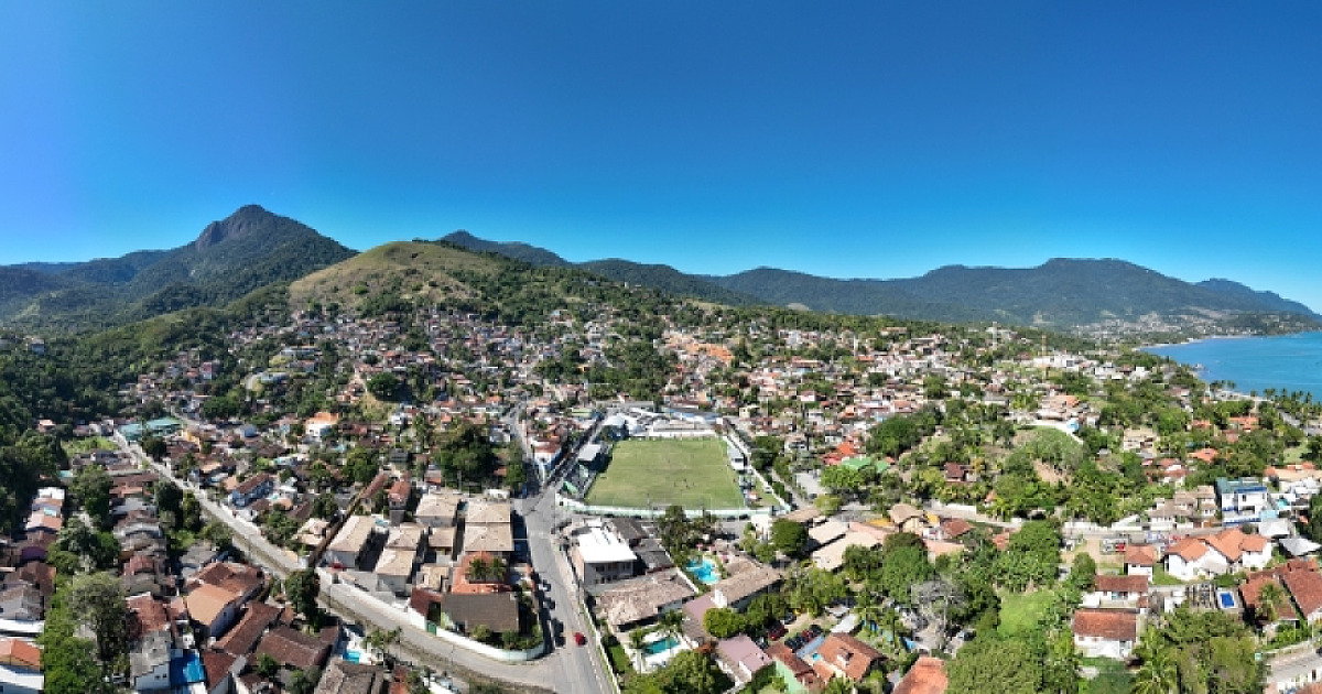 Ilhabela se destaca na geração de empregos e termina abril com saldo positivo de vagas