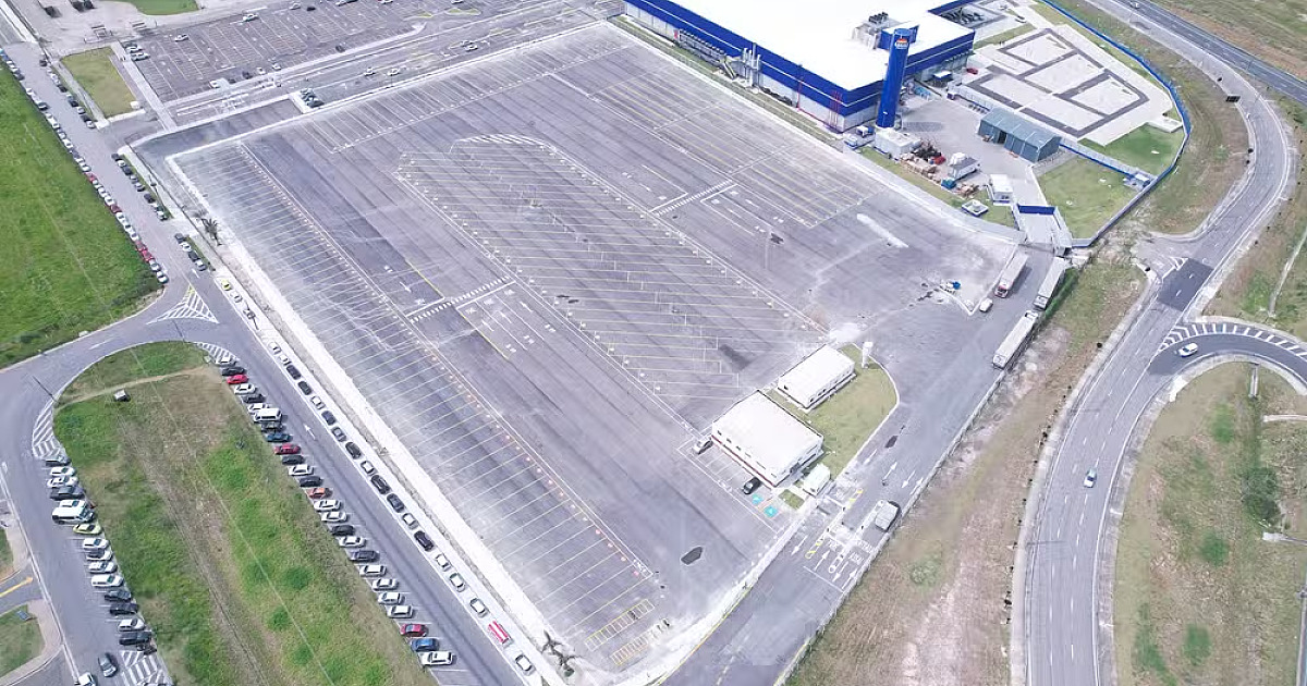 Porto de São Sebastião inicia triagem obrigatória a caminhões em Caraguatatuba