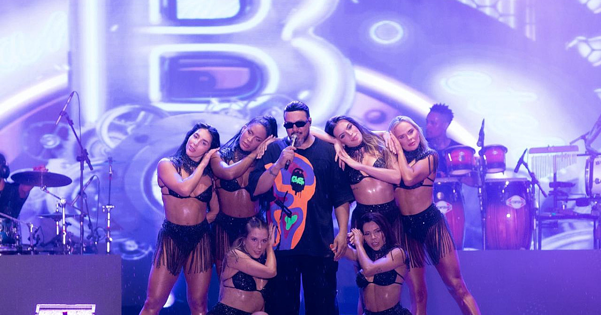 Verão Show 2026 reúne milhares de pessoas em São Sebastião com shows de Belo, Gustavo Mioto e Alexandre Pires