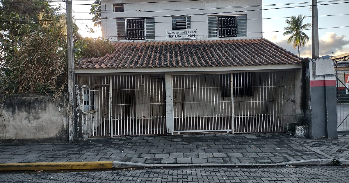 Com apoio da Prefeitura de São Sebastião, Sindicato dos Estivadores dá fim a invasão em prédio no centro