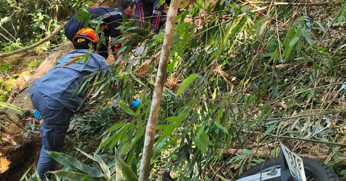 Mulher morre e homem fica ferido em acidente em Ubatuba