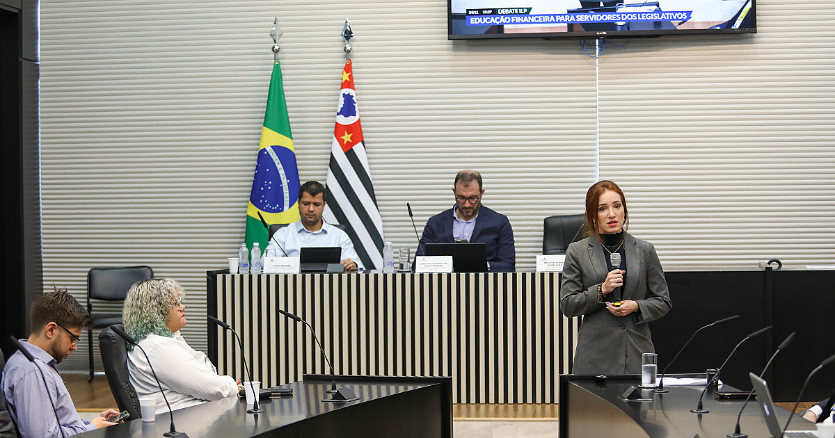 No segundo dia de palestras, Alesp recebe especialistas em proteção contra golpes financeiros