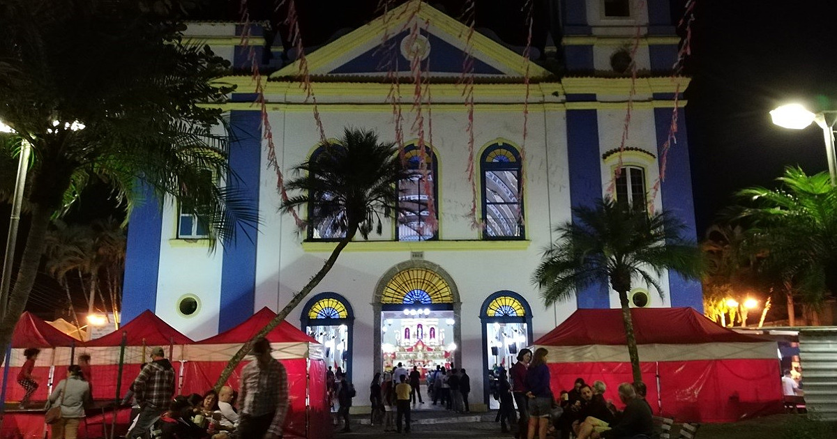 Fé, música, louvor e alegria: Festa do Divino Espírito Santo chega à 159ª edição em Ubatuba