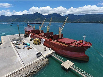 Porto de São Sebastião bate recorde de movimentação de cargas em 2023