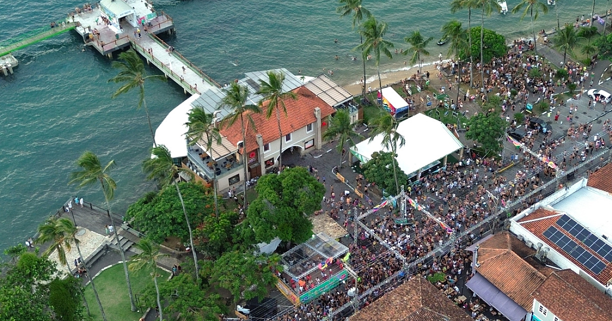 CarnaIlha em Dobro entra na segunda semana e leva folia para bairros e praias de Ilhabela a partir deste sábado (14)