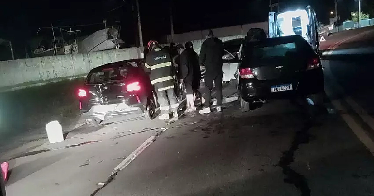 Três mulheres ficam feridas em acidente na BR-101, em Ubatuba