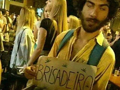 Justiça questiona postura da polícia e diz que "forte cheiro de maconha" não é prova de crime