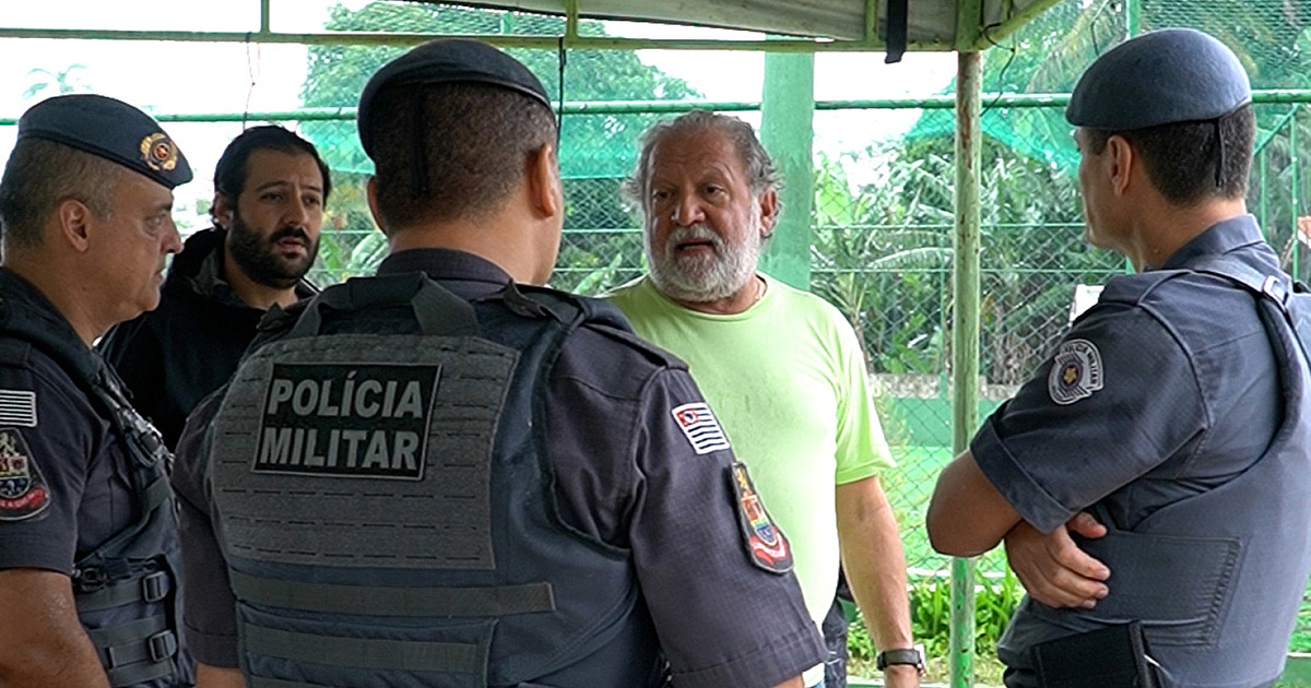 Prefeito Toninho Colucci vistoria areas afetadas em Ilhabela e cobra restabelecimento do abastecimento de água após fortes chuvas