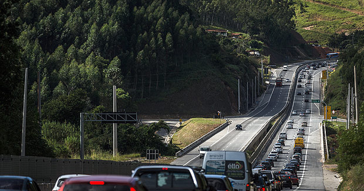 Rodovia dos Tamoios espera mais de 120 mil veículos no feriado de Corpus Christi