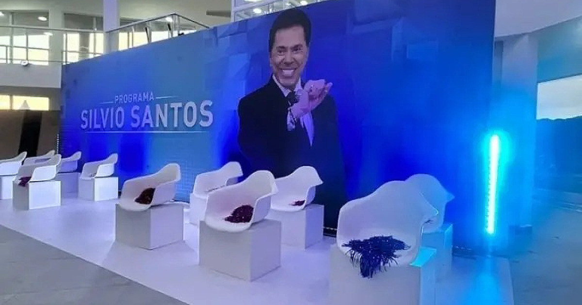 Exposição gratuita em homenagem a Silvio Santos é inaugurada em Caraguatatuba