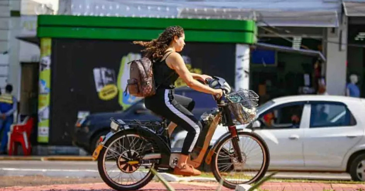 Diretoria de trânsito prepara agentes para fiscalização de bicicletas elétricas em Ubatuba