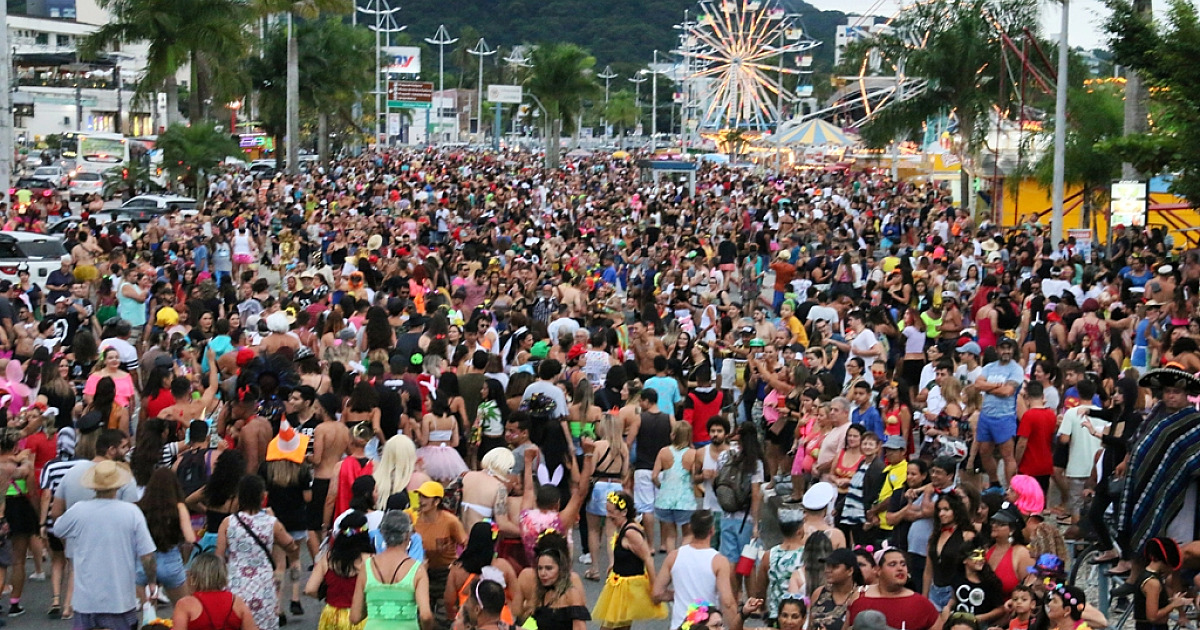 Inscrições para blocos do Carnaval 2025 em Caraguatatuba terminam em 31 de janeiro