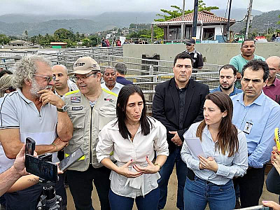 Governo de SP anuncia medidas para melhorar travessia de balsas entre S.S e Ilhabela