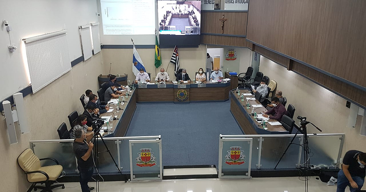 Em meio à repercussão negativa, Câmara aprova orçamento bilionário em Caraguatatuba