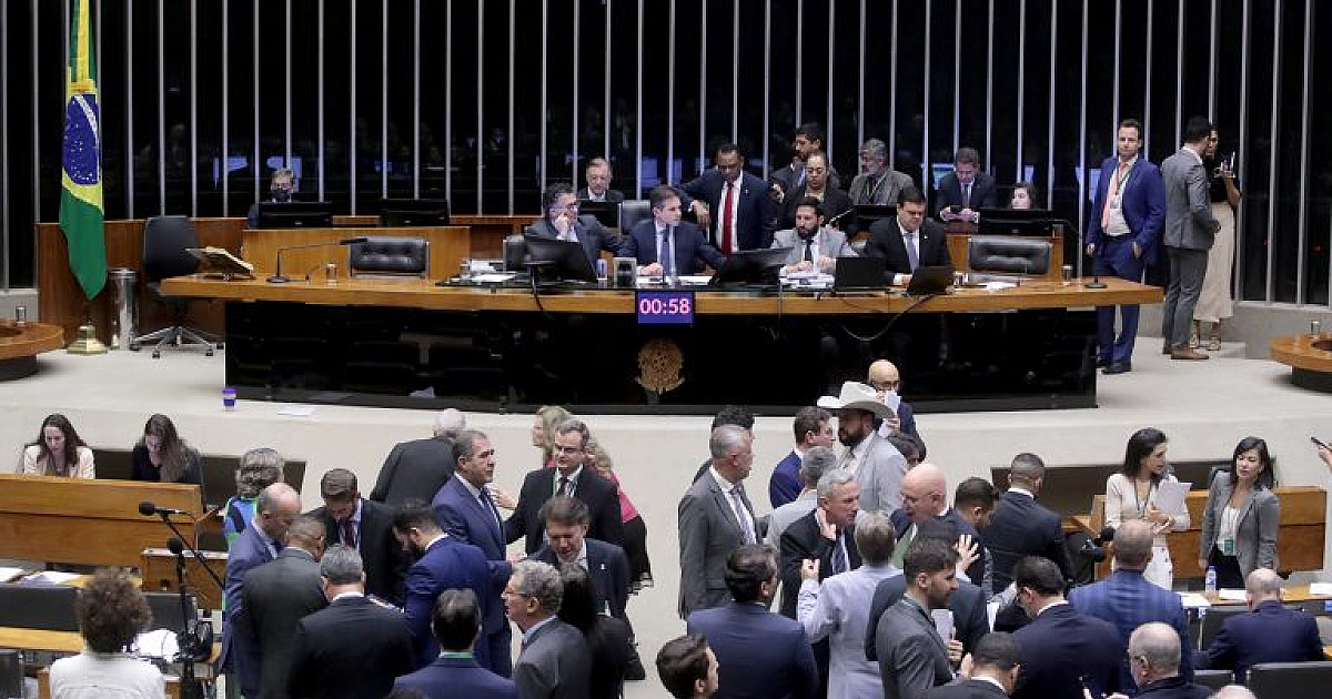 Câmara Federal aprova projeto que cria a Lei do Mar