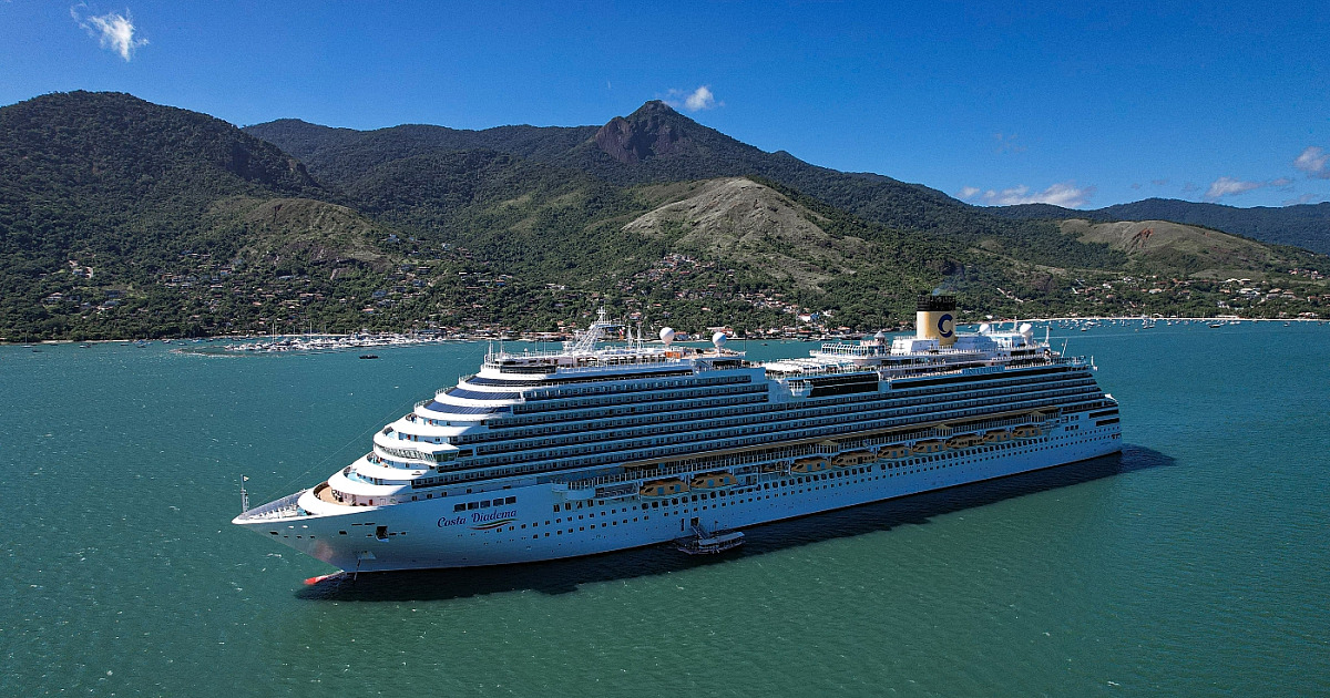 Ilhabela recebe dois navios de cruzeiro com aproximadamente 8 mil turistas na segunda-feira (26)