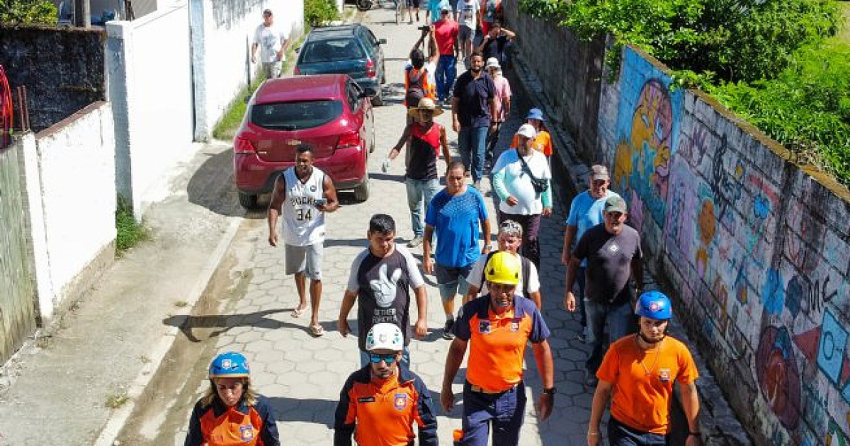 Defesa Civil alerta para acumulado de chuva de 150 mm e ventos de 40 km/h no fim de semana; simulados prosseguem em São Sebastião
