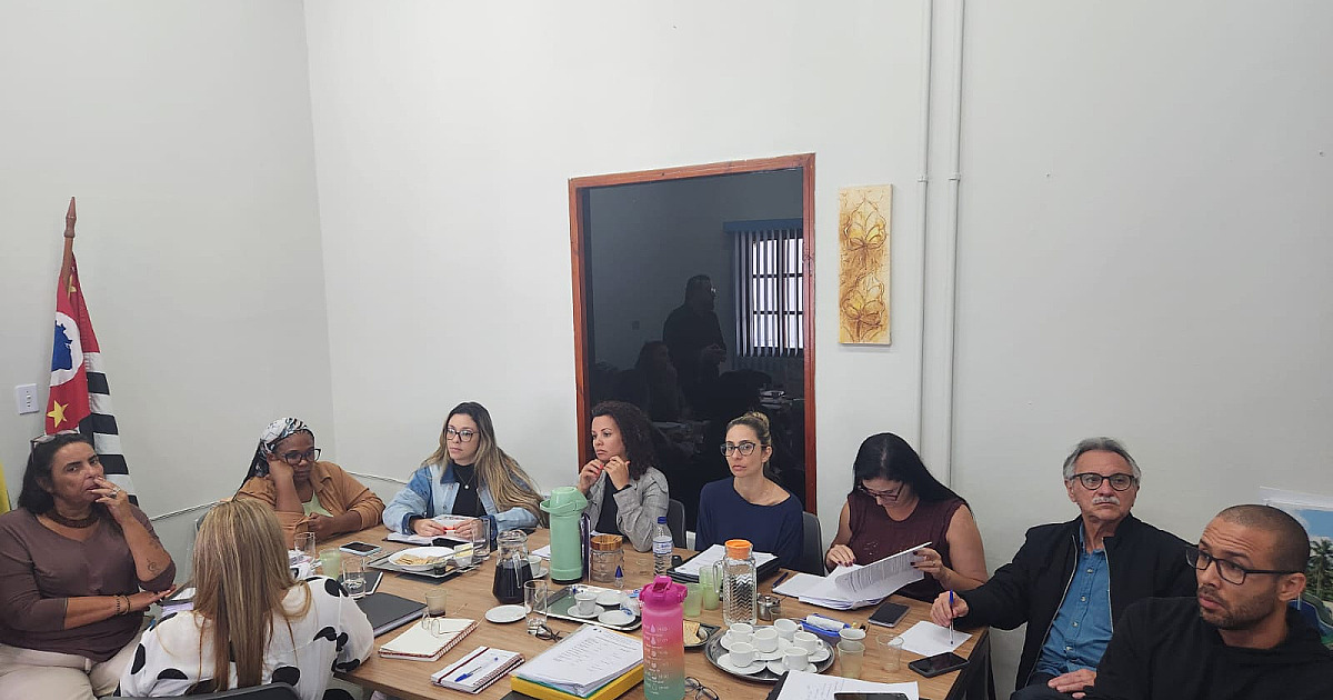 Secretaria de Educação de Ilhabela define metas para reta final do ano letivo