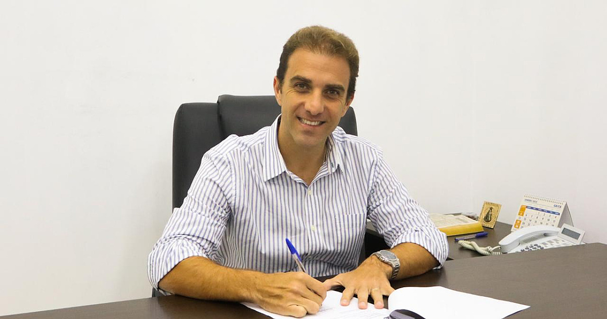 Prefeitura de Caraguatatuba garante pagamento de 1/3 de férias dos professores até sexta-feira
