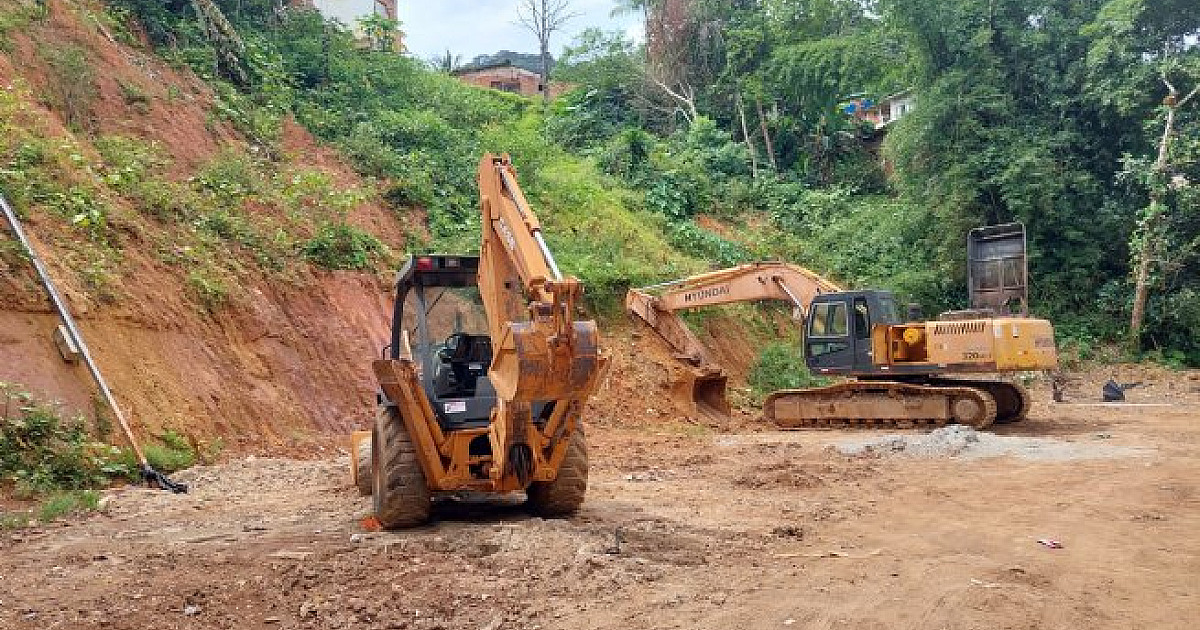 Prefeitura de São Sebastião inicia obra de contenção e drenagem no Morro 51, em Boiçucanga