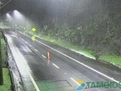 Chuva da madrugada volta a causar interdição na Tamoios