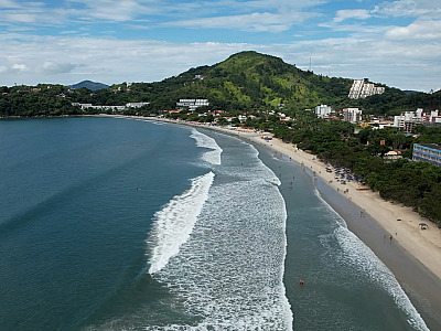 Festival Estudantil de Surfe agita a Praia Grande até sábado (30)