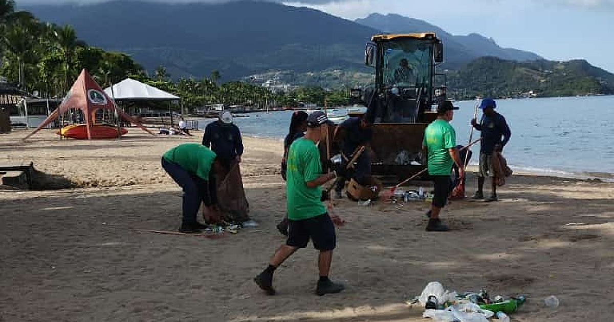 Prefeitura retira mais de cinco toneladas de lixo no pós-Réveillon em Ilhabela