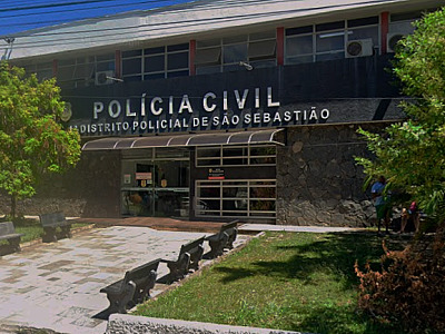 Homem é preso por violência doméstica em Ubatuba após tentativa de agressão com faca