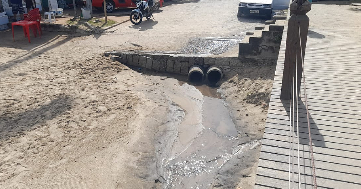 Prefeito Toninho Colucci determina aplicação de multa no valor de R$ 500 mil à Sabesp por lançamento de esgoto em via pública e contaminação de praia