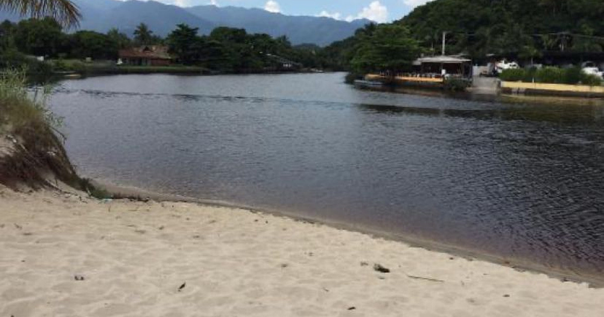 Operação de resgate procura jovem desaparecido em rio na Costa Sul de São Sebastião