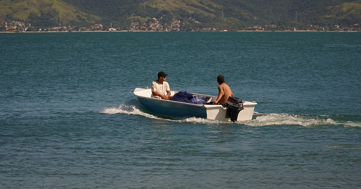 Prefeitura participa do 1º Encontro dos Pescadores de Cercos Flutuantes de Ilhabela