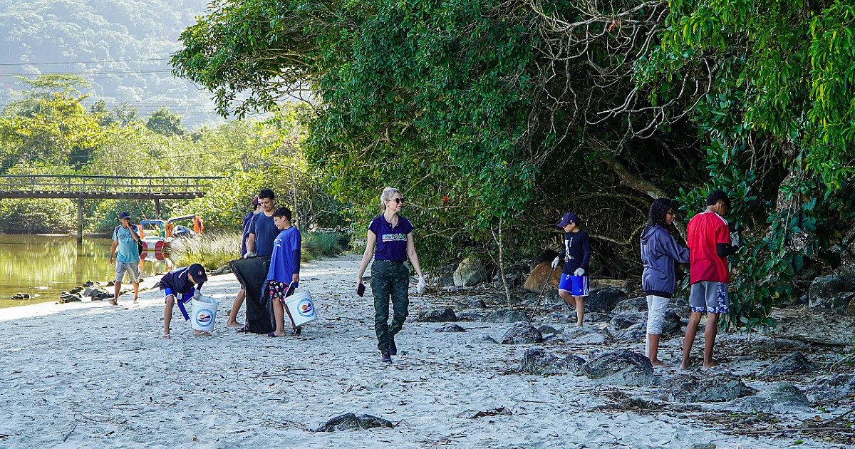Semana de Limpeza dos Manguezais tem início com ação no mangue de Juquehy em São Sebastião