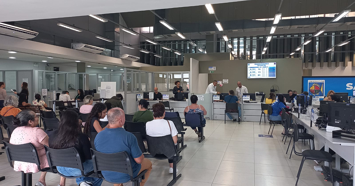 Primeiro dia da anistia fiscal atende 120 contribuintes em meio período