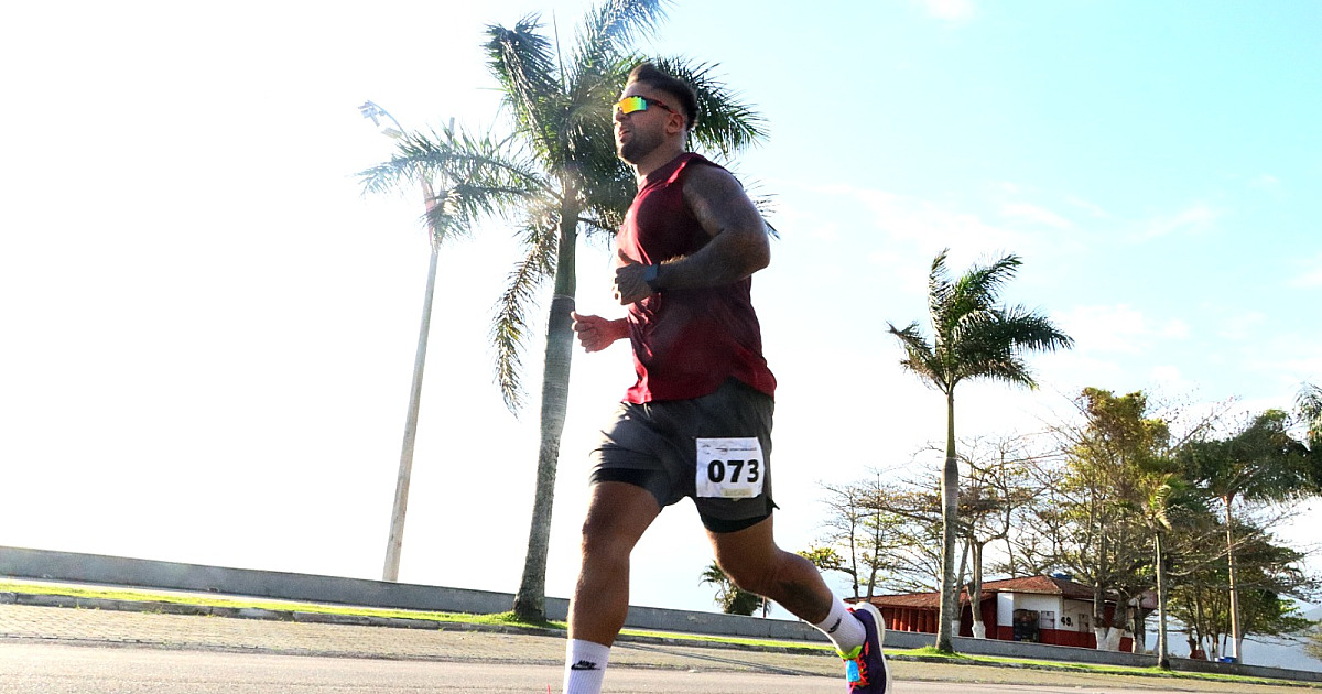 Caraguatatuba realiza 3ª edição da Virada Caraguatatubense de Corrida de Rua com provas de 5 km e 15 km no dia 31 de dezembro