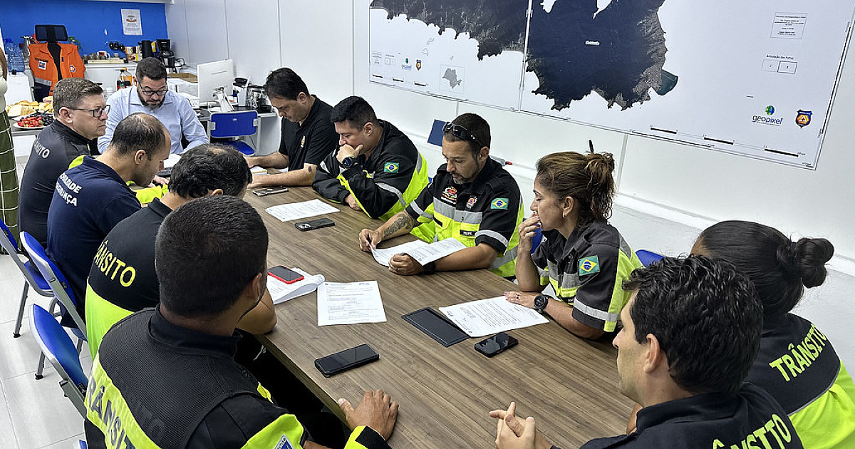 Autoridades de trânsito e segurança pública do Litoral Norte discutem ações educativas para condutores de ciclomotores