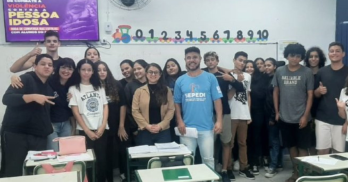 Alunos de São Sebastião participam de campanha de Combate à Violência Contra a Pessoa Idosa