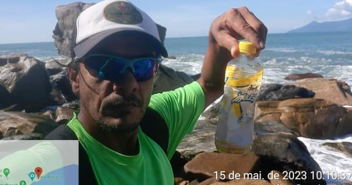 Lixo internacional aumenta 300% nas praias do Litoral Paulista