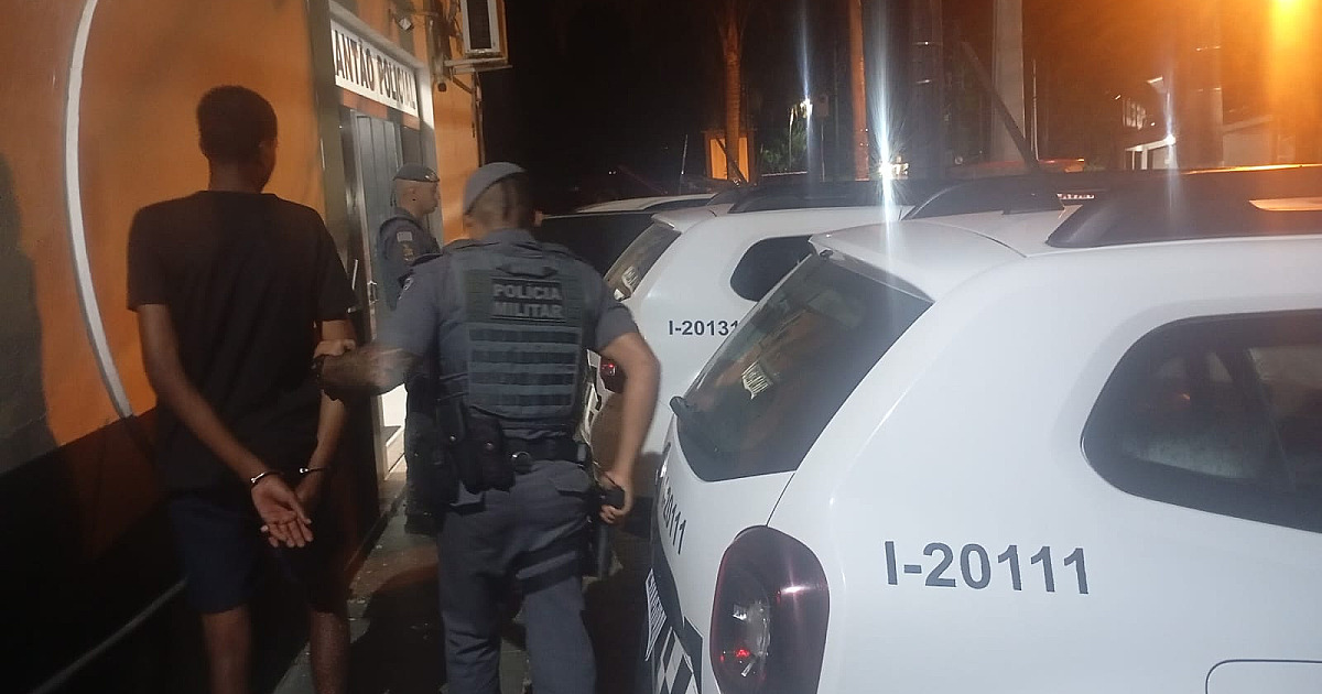 Jovem é morto a facadas em alojamento no bairro Vila Sahy, em São Sebastião