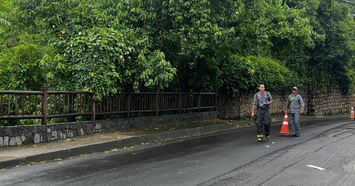 VÍDEO: Ponte no bairro Água Branca é interditada após danos estruturais em Ilhabela