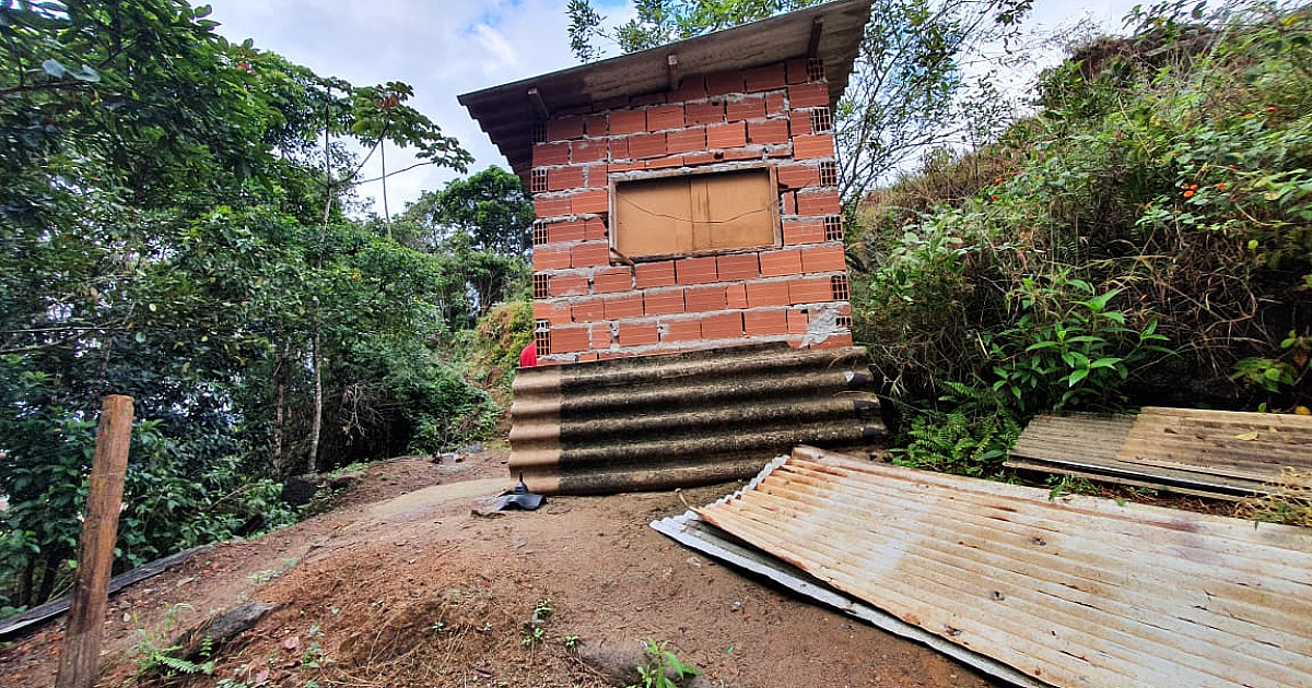 Justiça confirma ação de desocupação e demolição no Morro do Fórum em Ubatuba
