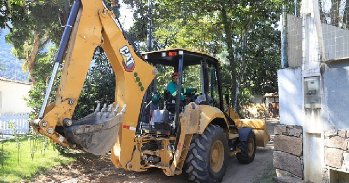 Obras de drenagem e pavimentação em Toque-Toque Grande e Pequeno avançam na Costa Sul de São Sebastião