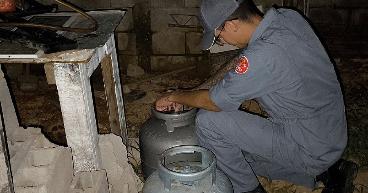 Bombeiros evitam explosão após vazamento de gás no Perequê-Açu, em Ubatuba
