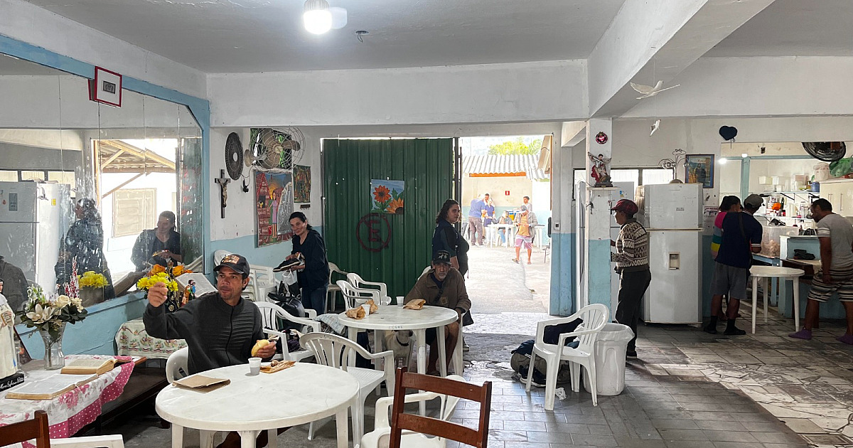 Prefeitura realiza ação especial de saúde destinada aos moradores que vivem em situação de rua no Centro
