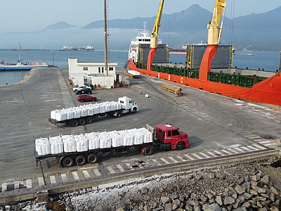 Porto de São Sebastião faz retomada histórica com novo transporte de café