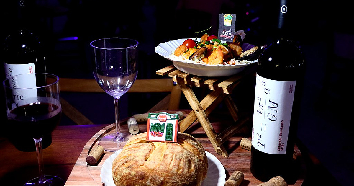 Jazz & Vinhos 2025 gera R$ 700 mil em vendas e atrai 20 mil pessoas a Caraguatatuba